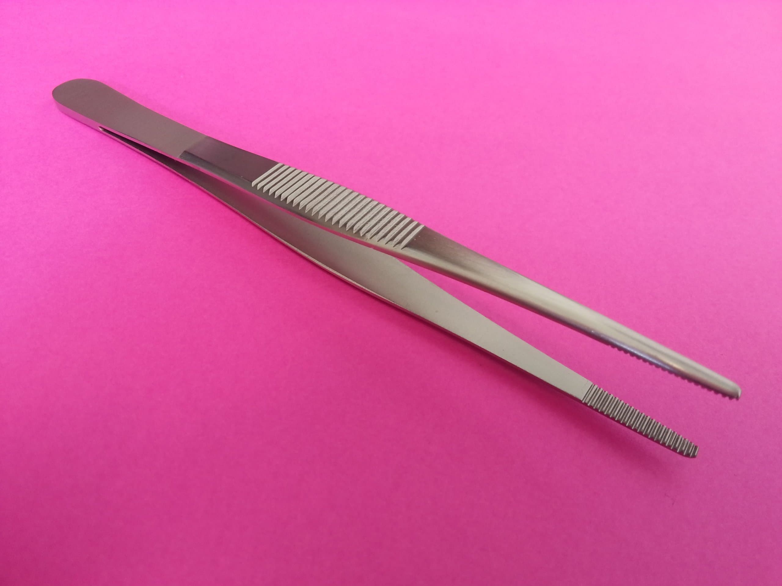 KJ BRAND THUMB DRESSING FORCEPS 4.5" SERRATED JAWS STAINLESS STEEL AUTOCLAVABLE SATIN FINISH SURGICAL VETERINARY LAB INSTRUMENTS