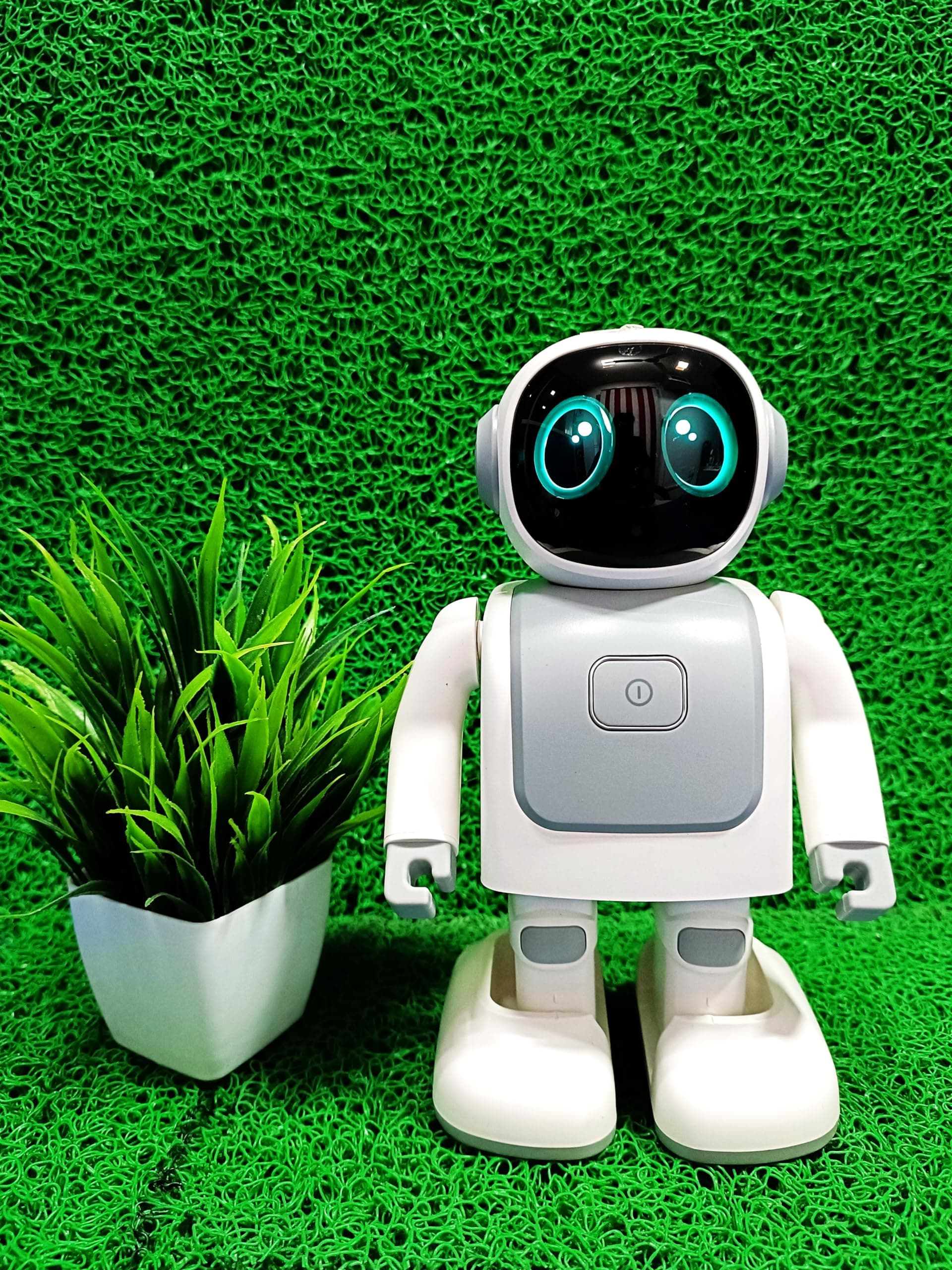 ROBOMIRACLE Robert - Smart Dancing Robot With Speaker | Toy for Kids | Birthday Gift | Humanoid | Bluetooth Speaker | for Adults