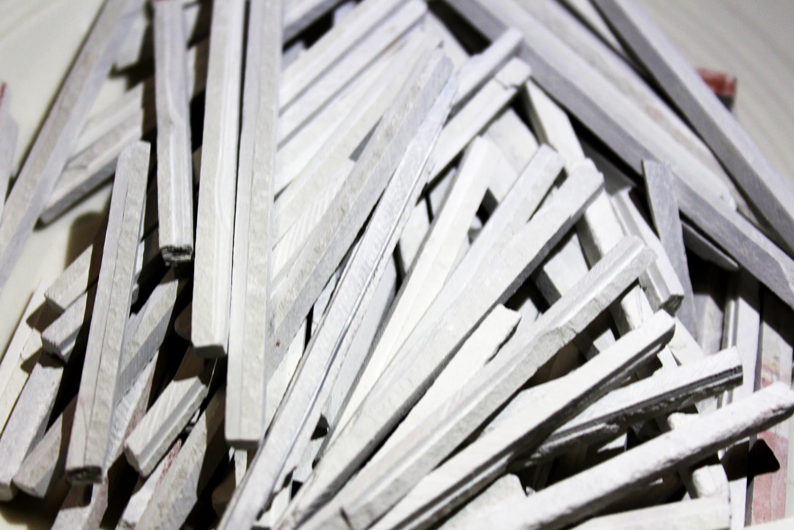 Edible Thin Slate Chalk Pencils. White Slate Limestone Chalk Sticks for pica