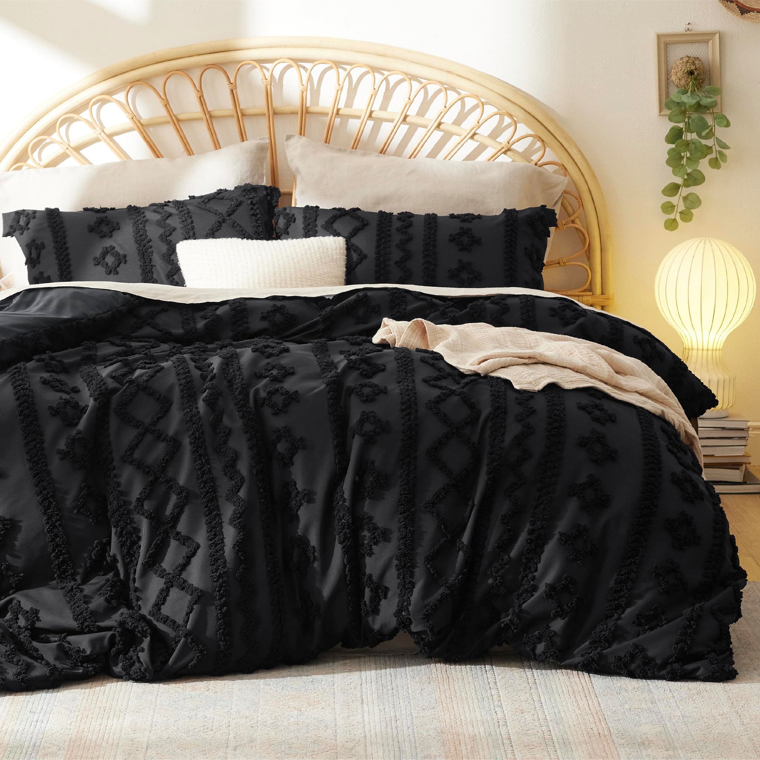 Bedsure Boho Duvet Cover Queen Size, Soft & Comfortable Elegant Design Boho Bedding for Decoration, Machine Washable Comforter Cover for All Seasons,Includes 1 Duvet Cover & 2 Pillow Shams,Black