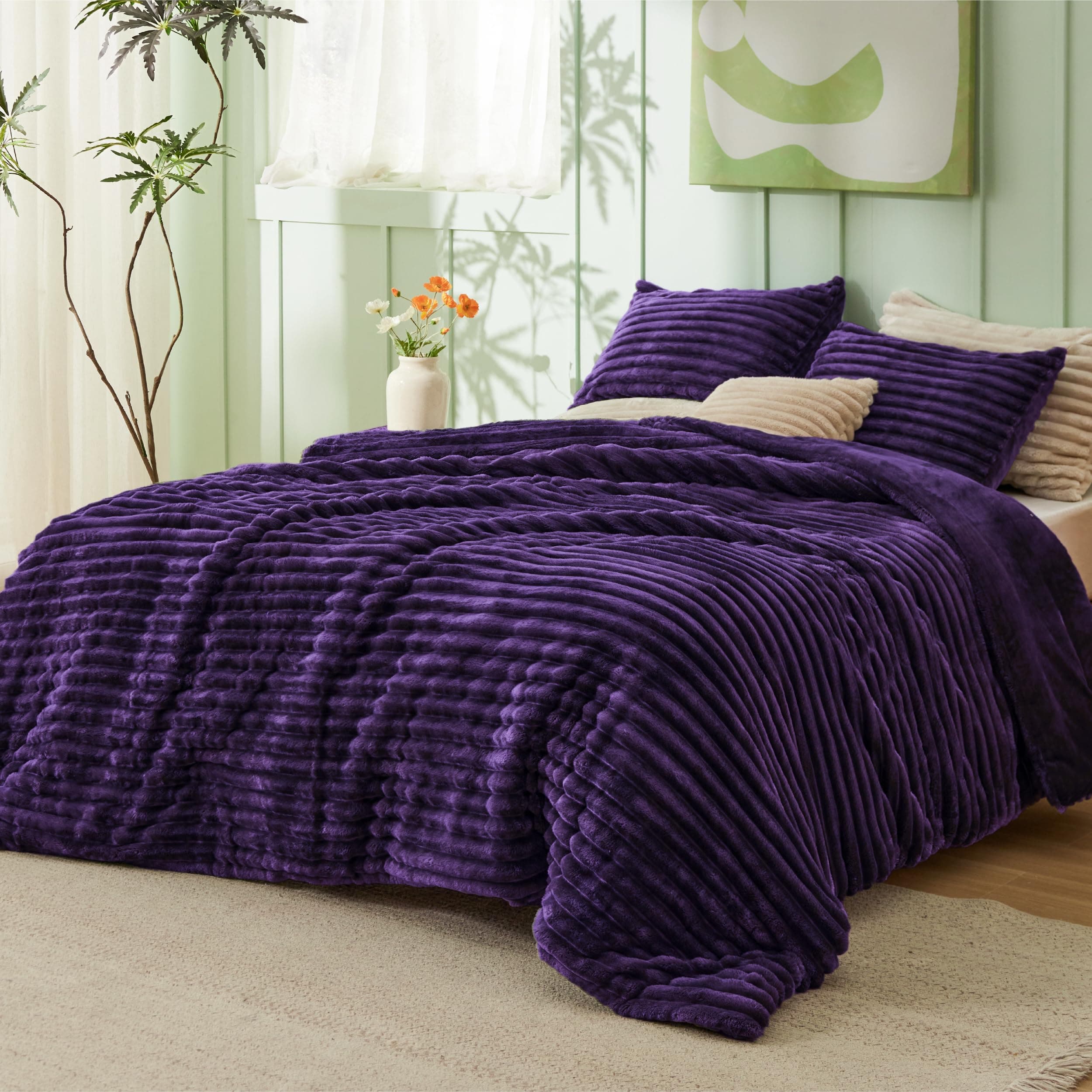Bedsure King Comforter - GentleSoft™ 3 Pieces Double-Side Fleece Fluffy Purple Comforter Set, Cozy Striped Room Decor Aesthetic, Luxury King Size Bedding with 2 Pillowcases, 104x90 Inches