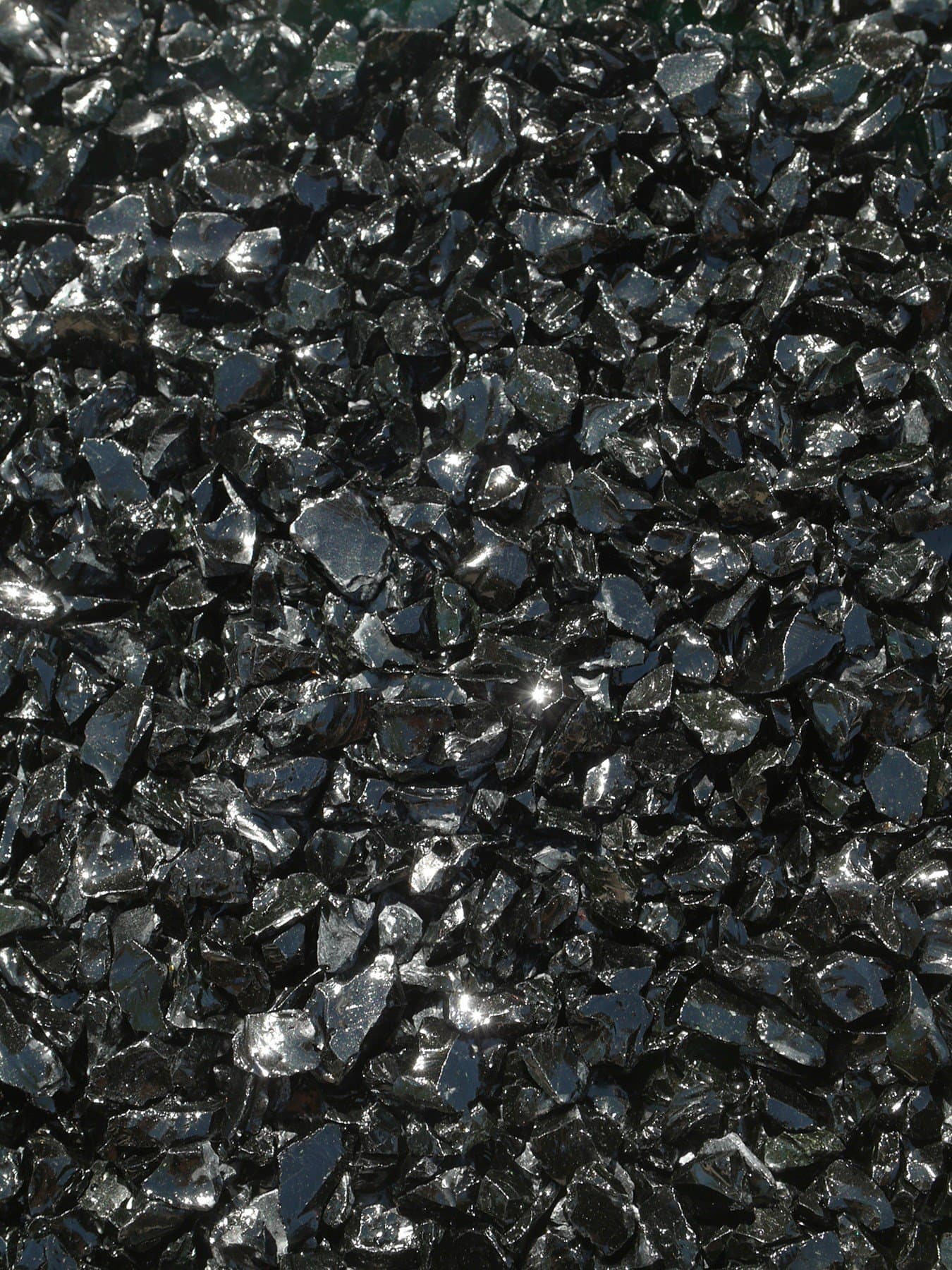 2 lbs Glass Pebbles Color: Black