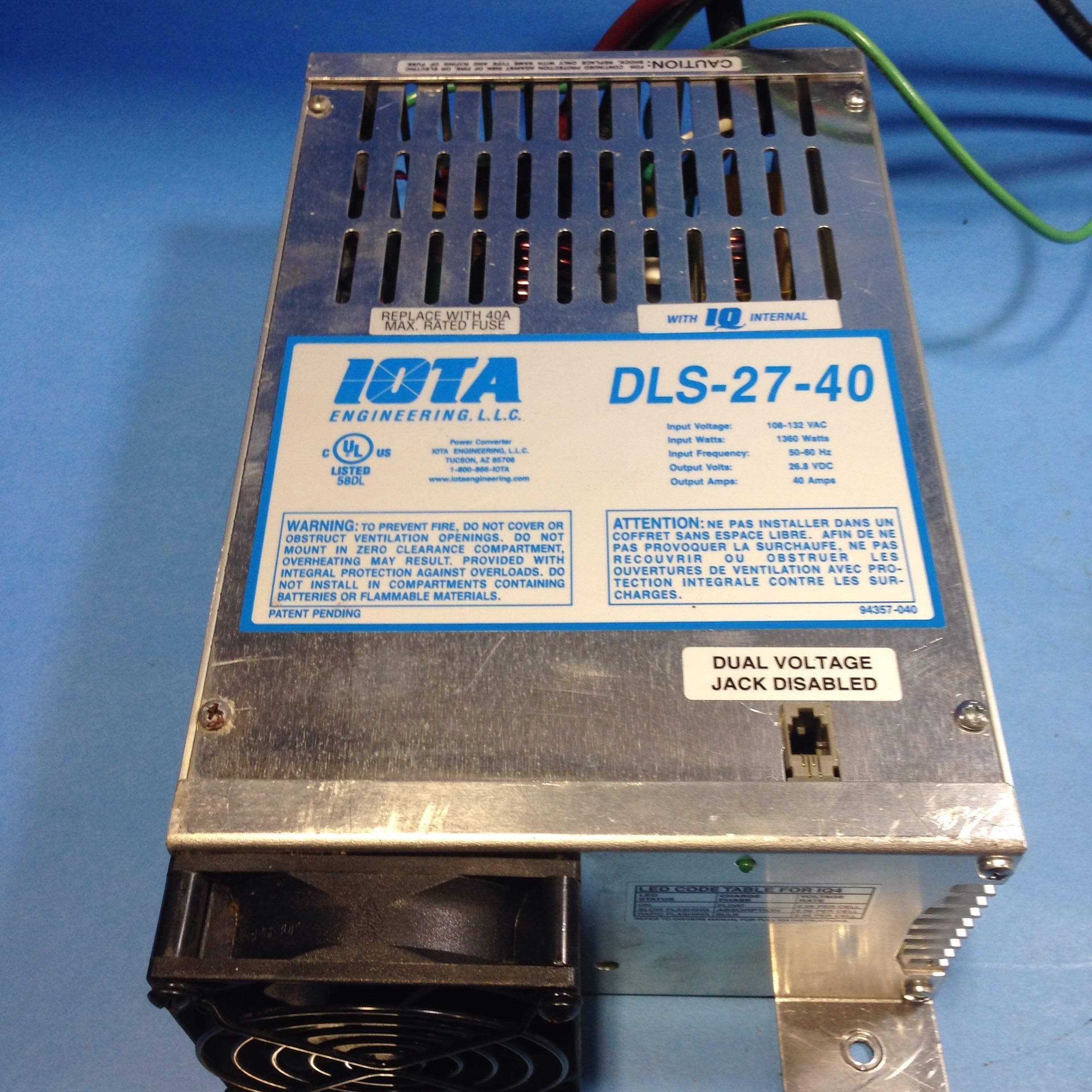 IOTA DLS-27-40 Converter and Charger