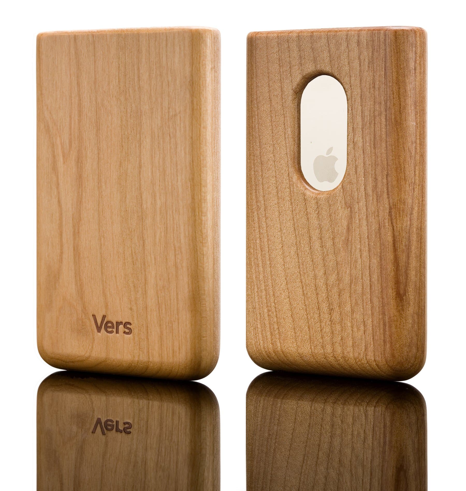 Vers Handcrafted Wood Slipcase for iPod Touch (Cherry)