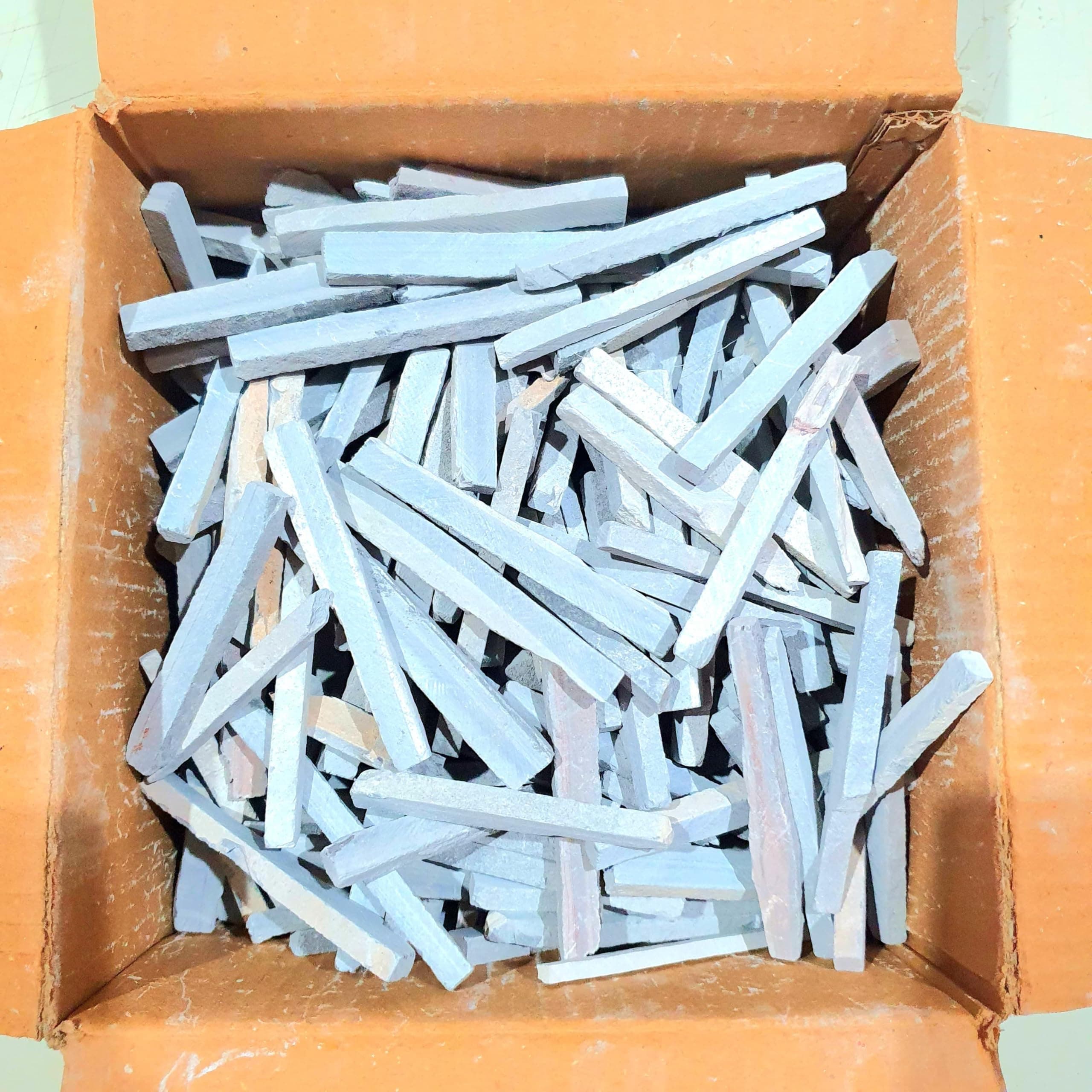 Natural Slate Pencils, White, Traditional Writing Sticks (5KG)
